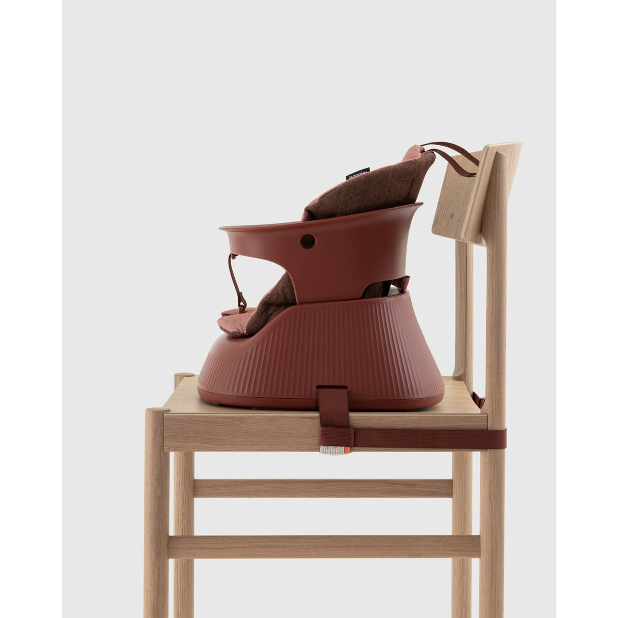 Hannie Mahogany Red The Portable High Chair