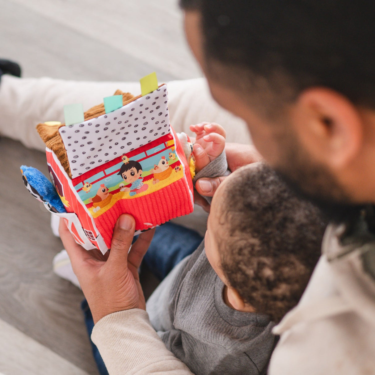 Lamaze Peek-A-Moo Friendly Barn