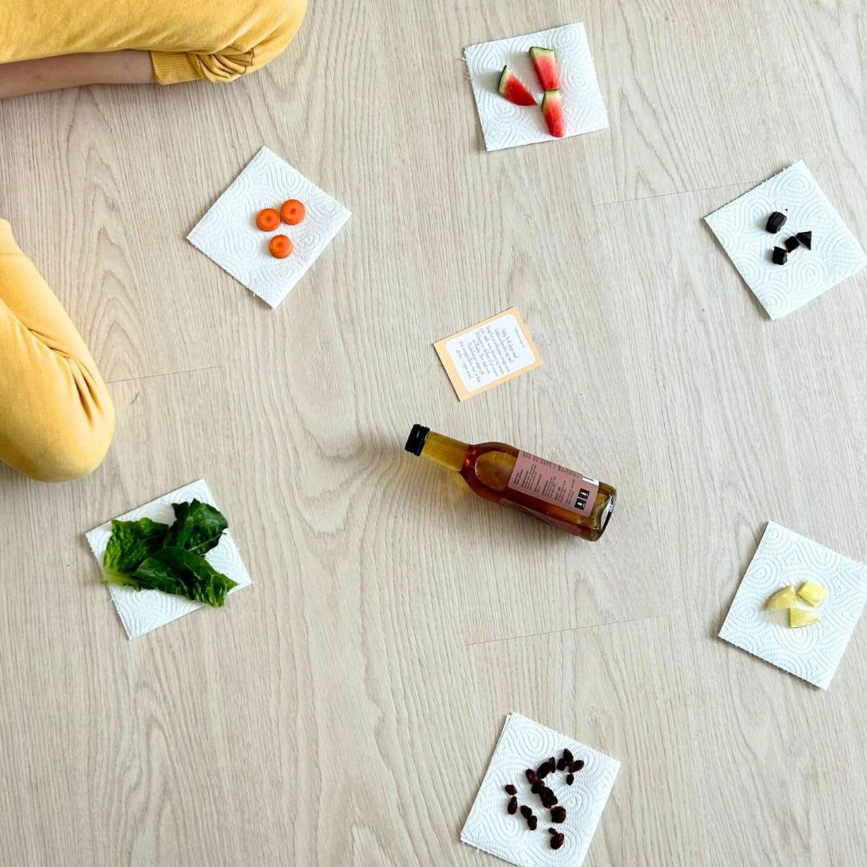 BABYBITE DINING CARD: THE FOOD DETECTIVES - Activity cards that make it fun for children to taste new food
