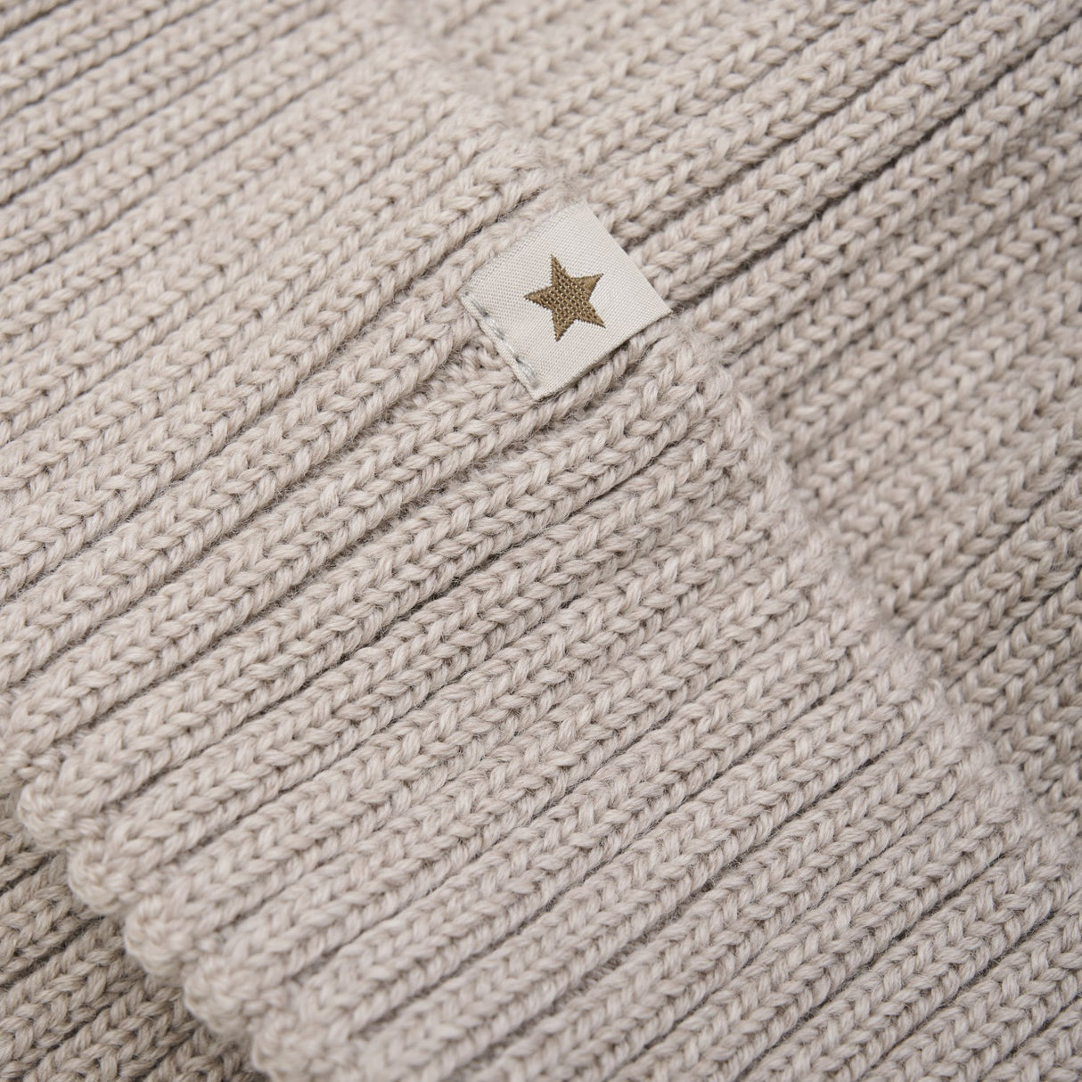 Huttelihut Camel Melange Beanie Wool Knit