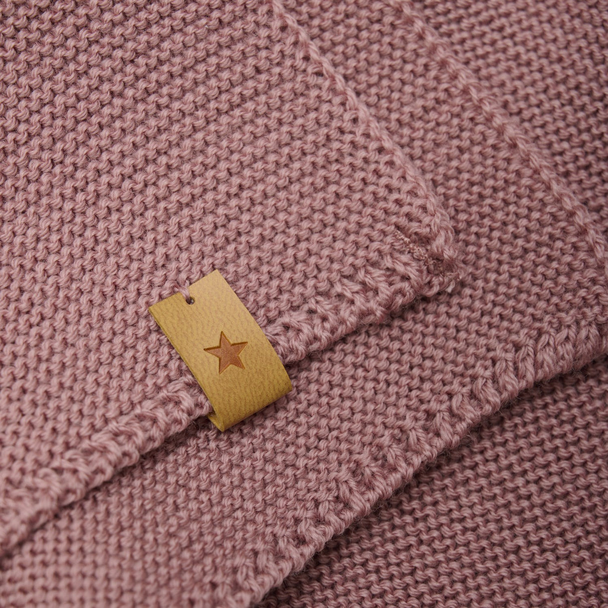 Huttelihut Burlwood Neck Warmer Wool Knit