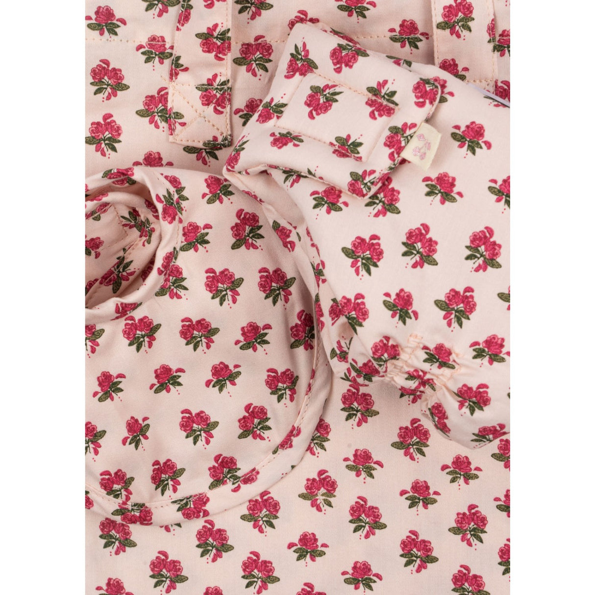 Konges Sløjd Rosie Rose Doll Nursery Set