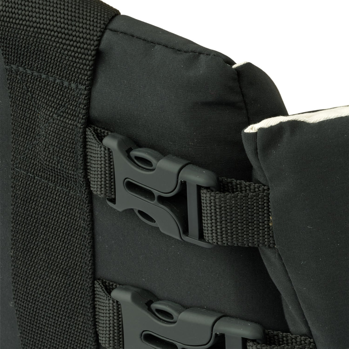 LIEWOOD Black Amber Baby Lift With 2 Straps