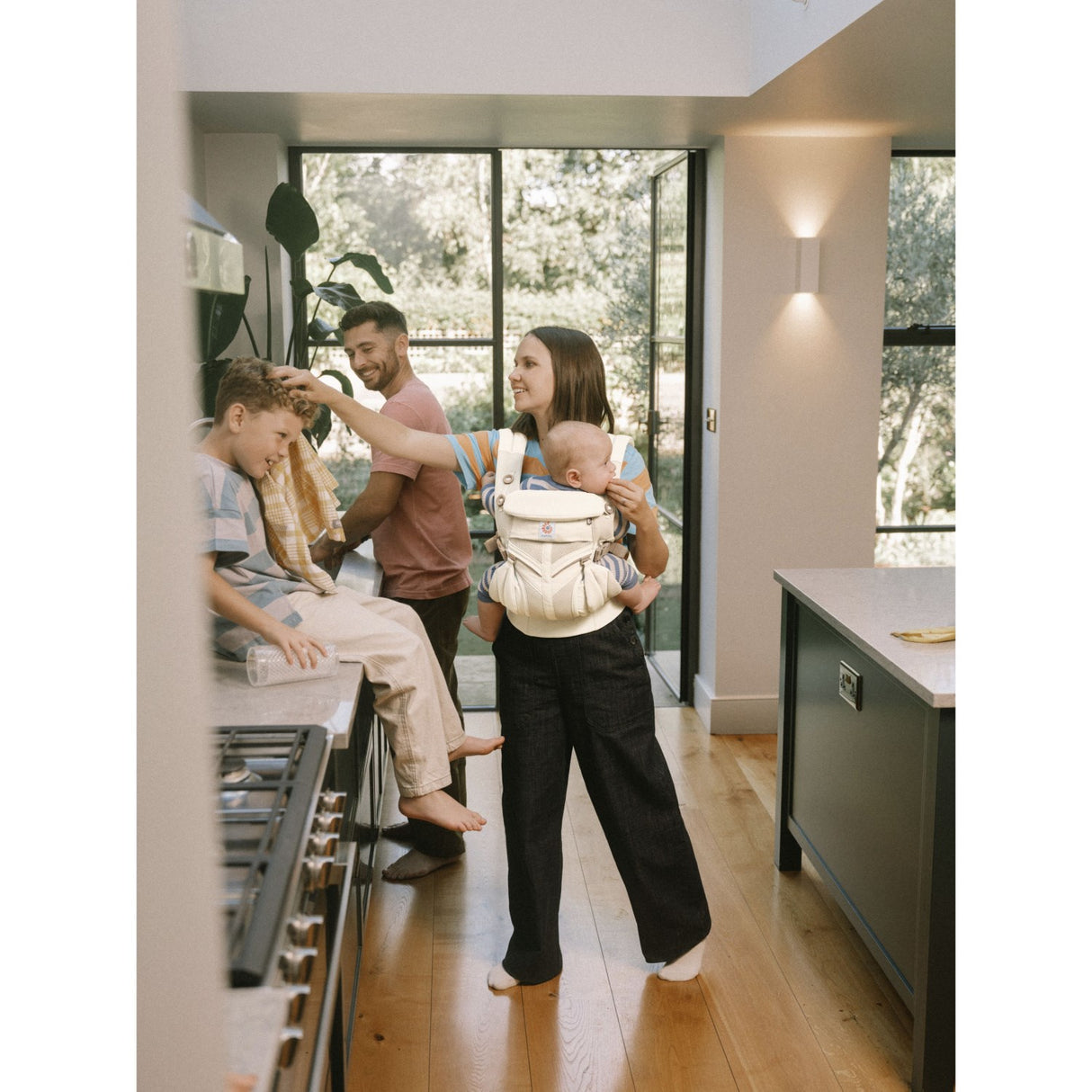 Ergobaby Luminous Ivory Omni Classic