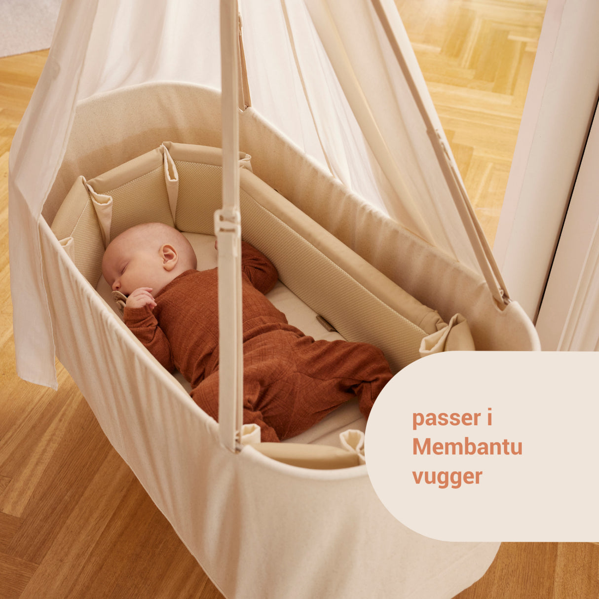 MEMBANTU Nature Carrycot