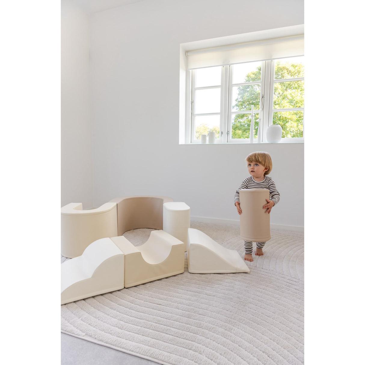 Tumble Time Rainbow 7-piece tumbling set in vegan PU leather