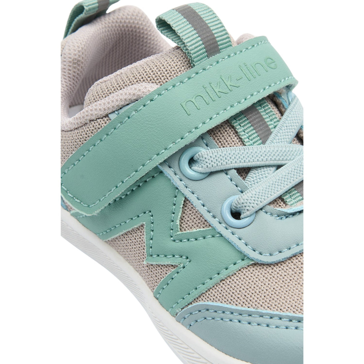Mikk-Line Stone Blue Sneakers Barefoot