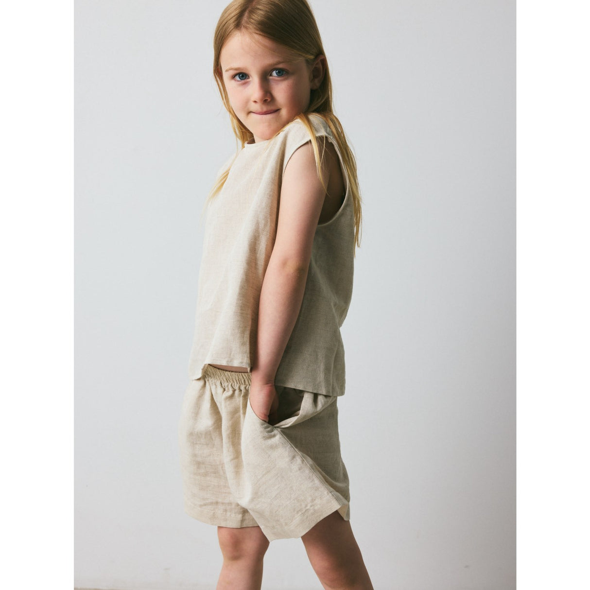 brunobruno nation Feather Gray Beige Theo Shorts