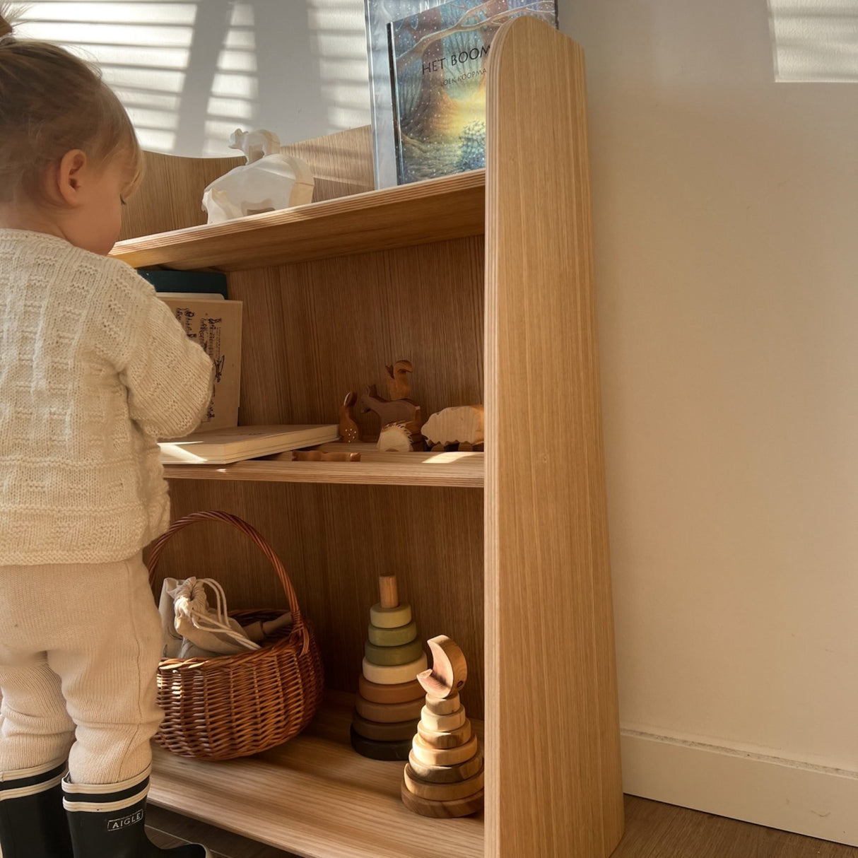 Curve Lab Natural Curvy Bookcase