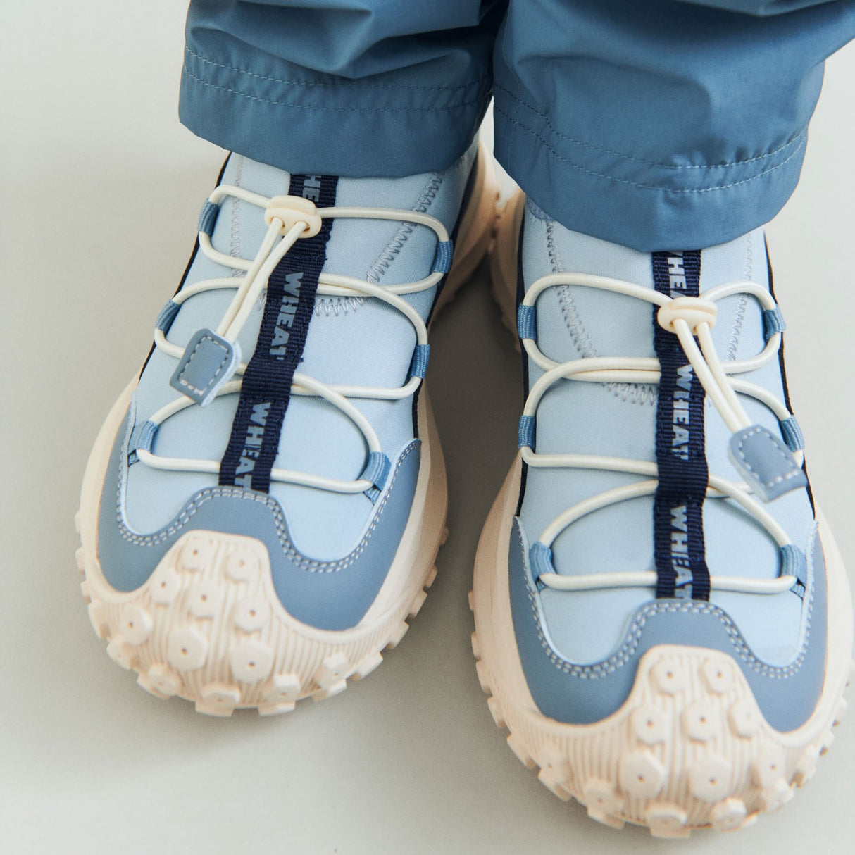 Wheat Summer Sky Sneaker Billie