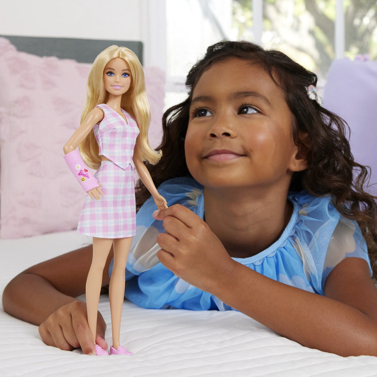 Barbie® Mode Dukke Lyserød Ternet Blond M.gips