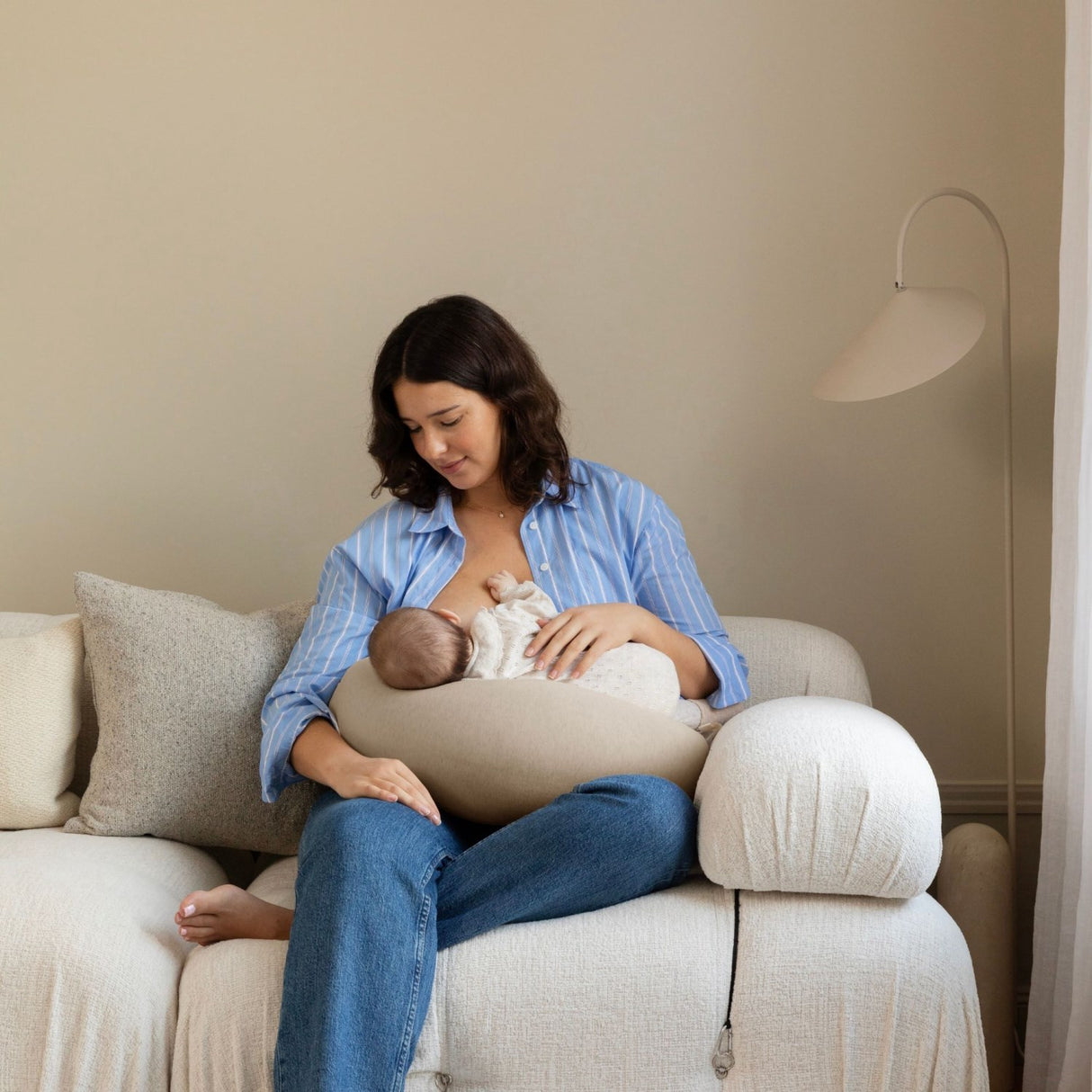 bbhugme Seashell Beige Nursing Pillow