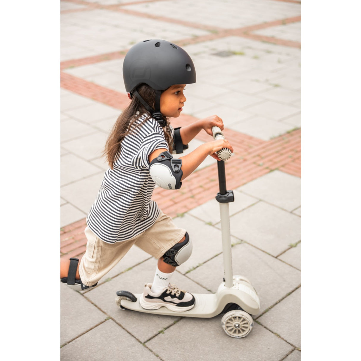 Scoot and Ride Ash Highwaykick 3S