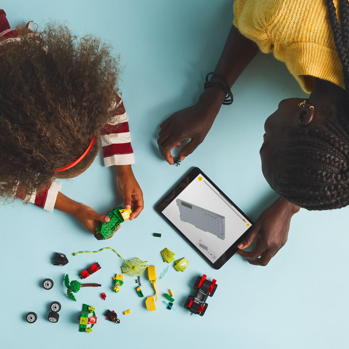 LEGO® Spidey - Spin And Electros Jagt I Dinosaurkøretøjer 11198