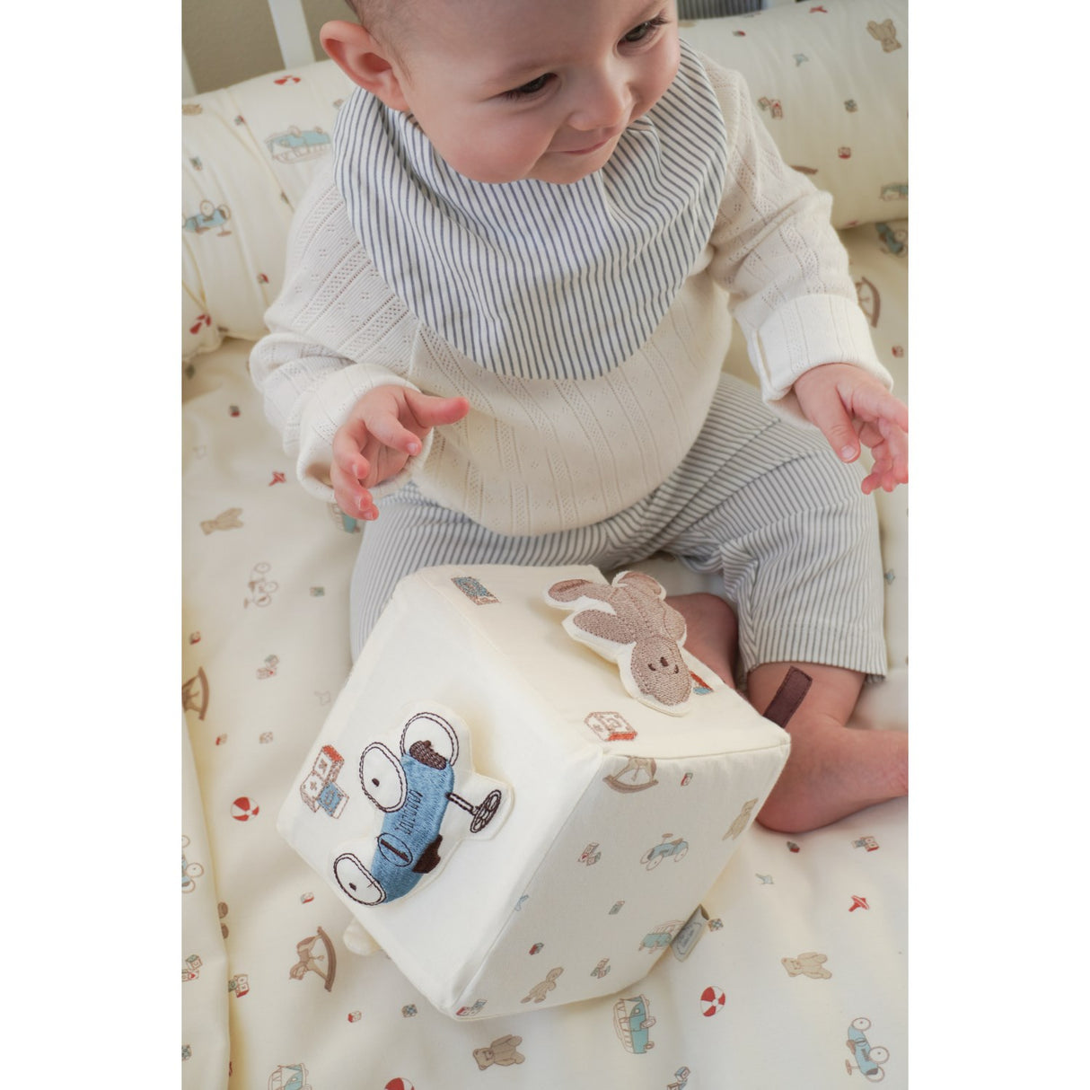 Cam Cam Copenhagen Vintage Toys Bed Snake