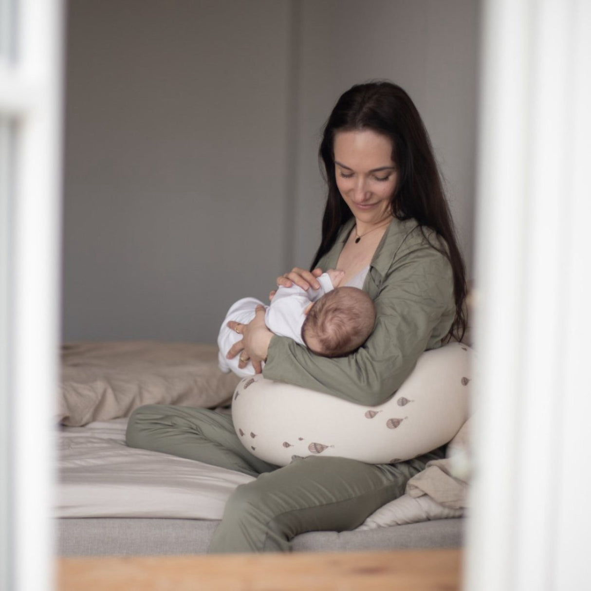 Easygrow Beige Nurki Balloon Nursery Pillow