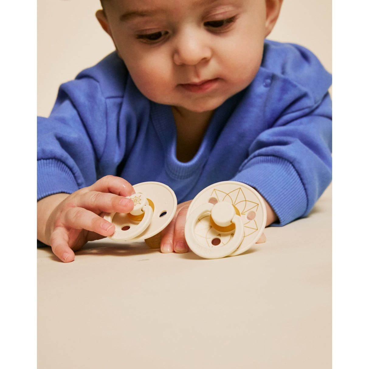 Bibs Ivory Gold Black Gold Pacifier Studio Colour 4 Pack Noor & Layl Latex