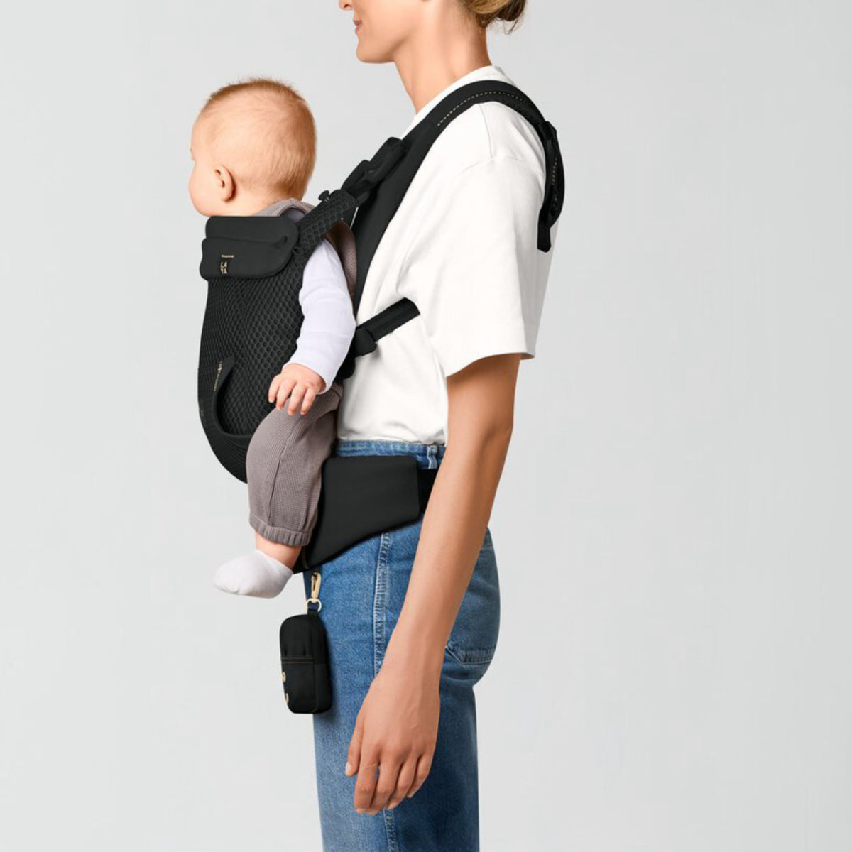 Cybex Magic Black Laya Carrier