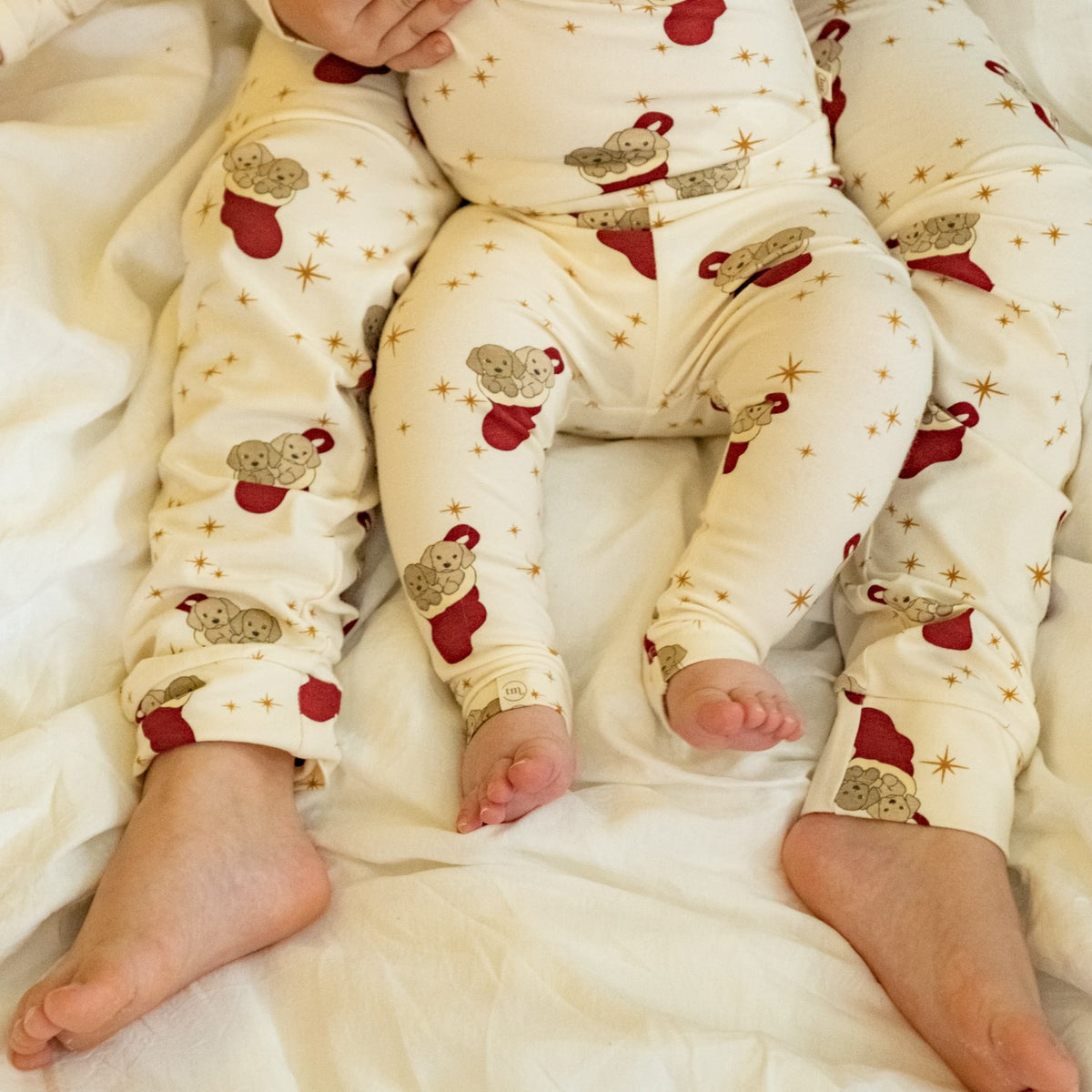 That's Mine Holiday Puppy Elois Leggings