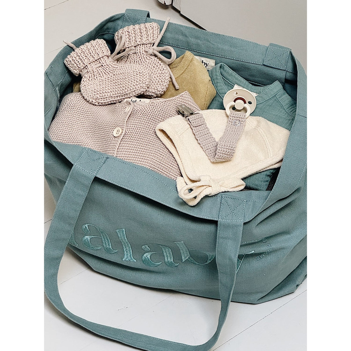Lalaby Pool Toto Tote Bag