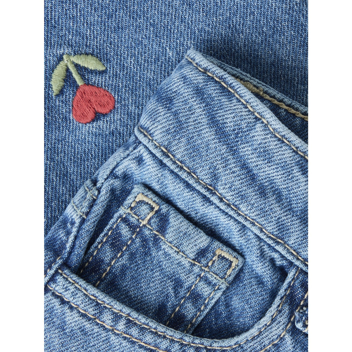 Name It Medium Blue Denim Embroided Nmfbella Mom Dnm Emb Jeans 5526-Bp