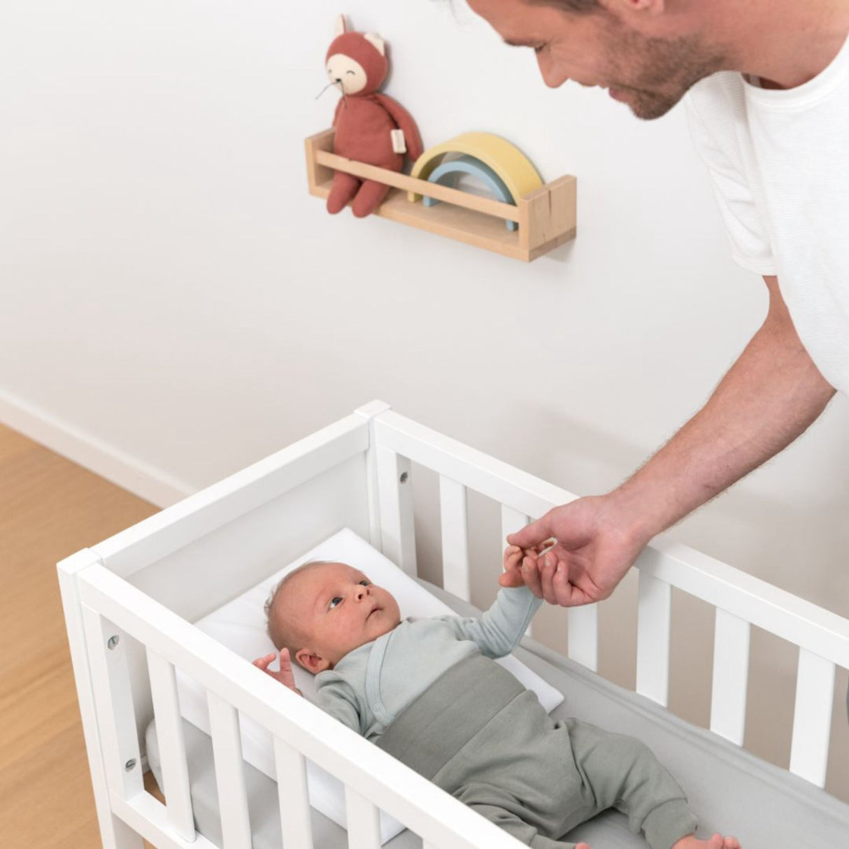 Doomoo White Narrow Wedge Pillow