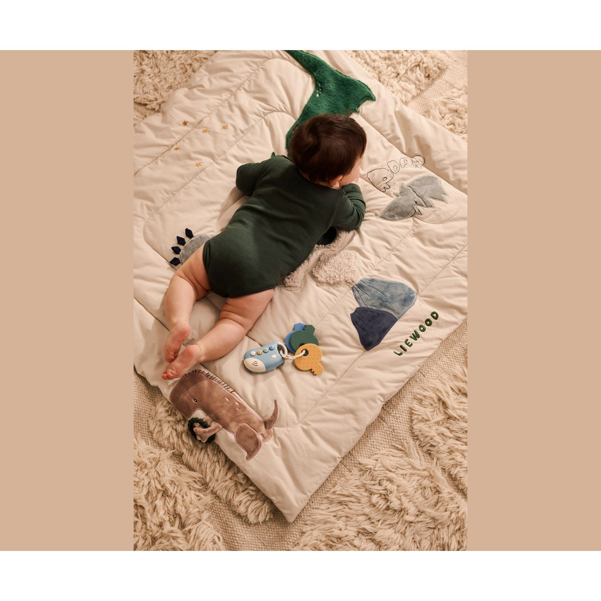LIEWOOD Dino Roar / Sandy Bernet Dino Plush Activity Blanket