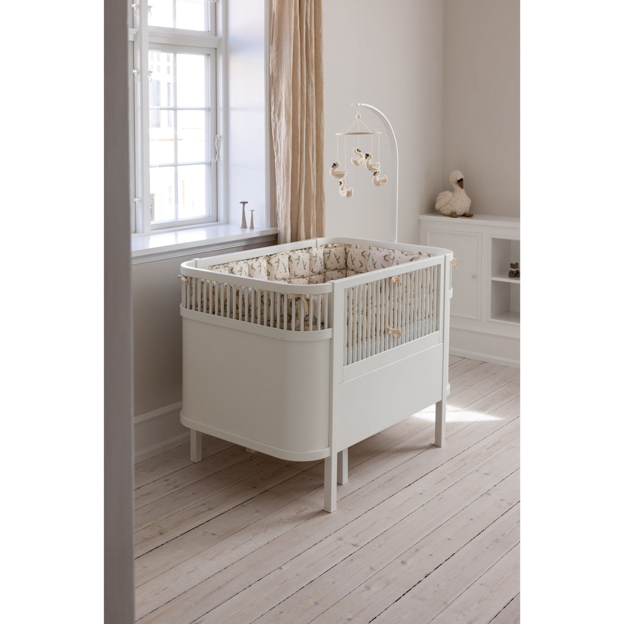 Sebra White Bed Baby & Junior
