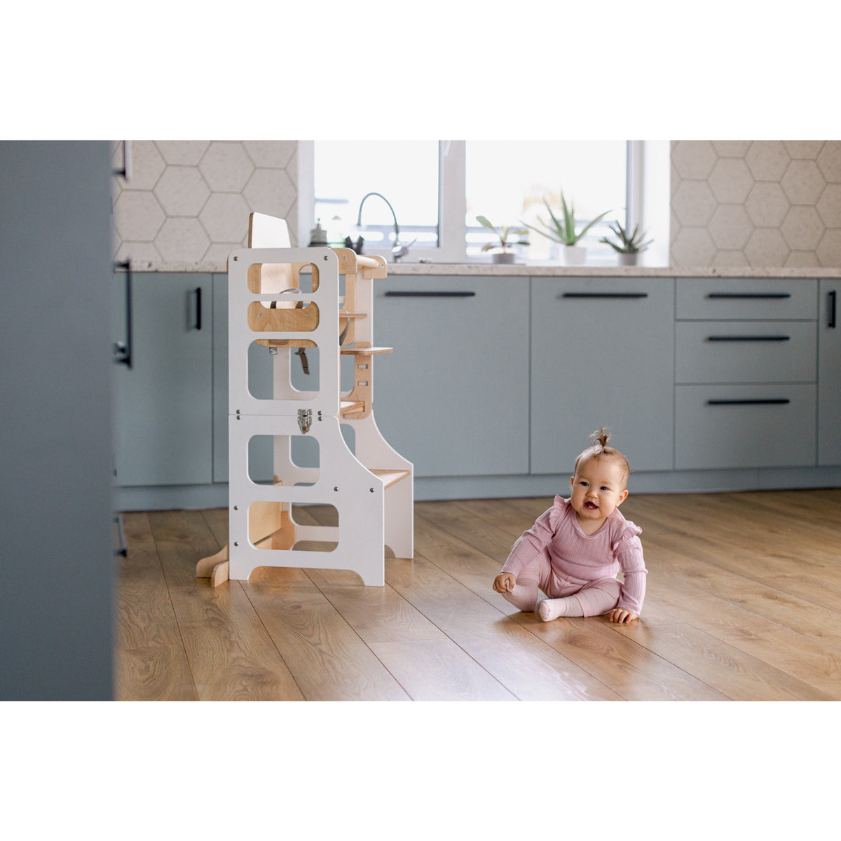 Duck Woodworks White Foldable EC Kitchen Tower With High Chair Addon Set