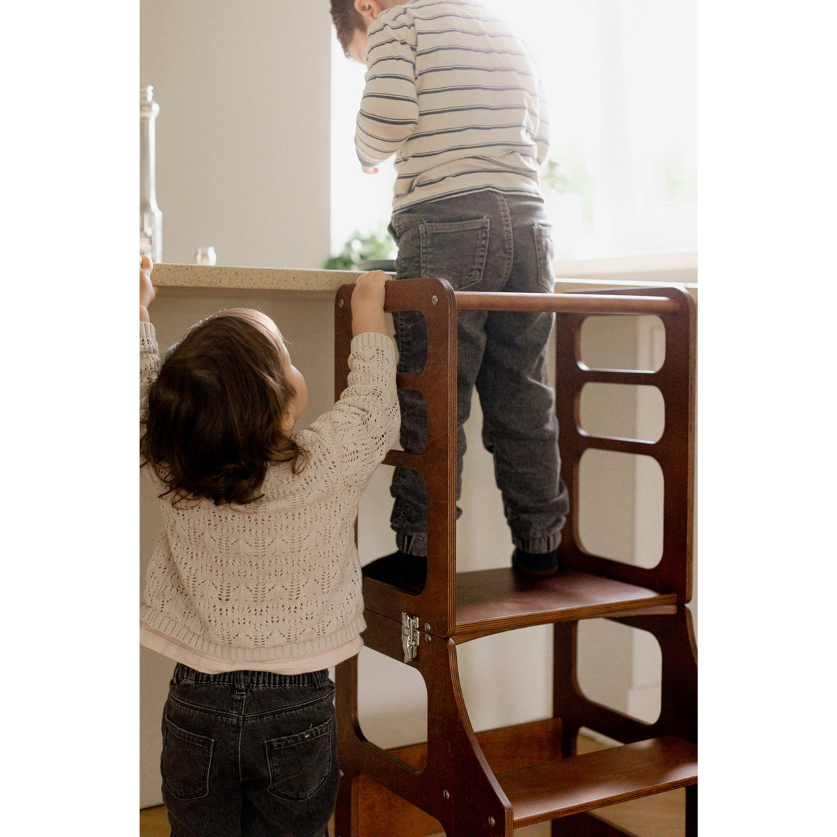 Duck Woodworks Honey Glaze Foldable Tower Stained