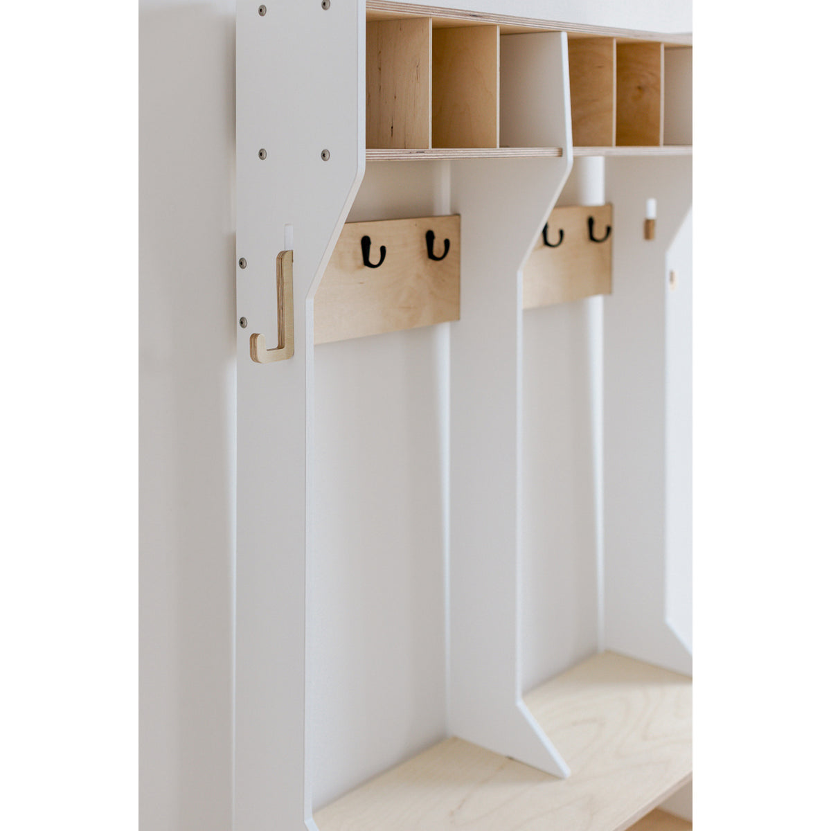 Duck Woodworks White Wardrobe Outerwear Double