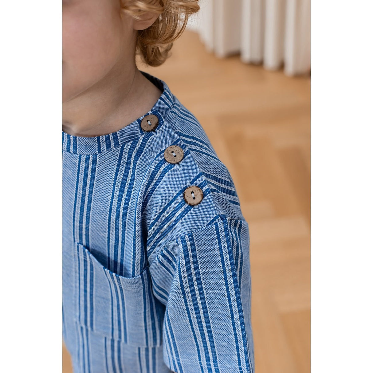 Fliink Cloud Dancer Mazerine Blue Stripe Miro T-Shirt