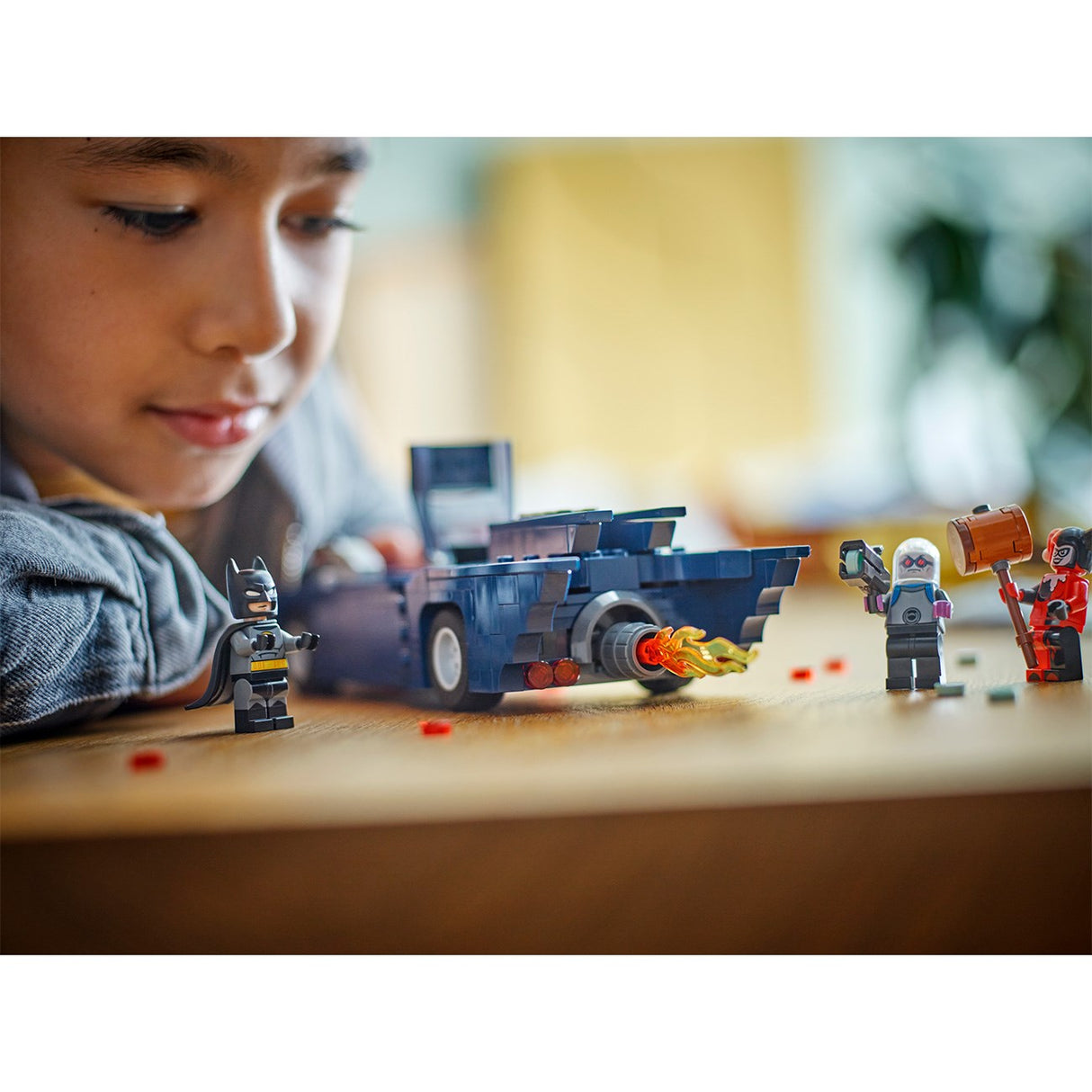 LEGO® Marvel Batman™ And Batmobile™ mod Harley Quinn™ And Mr. Freeze™