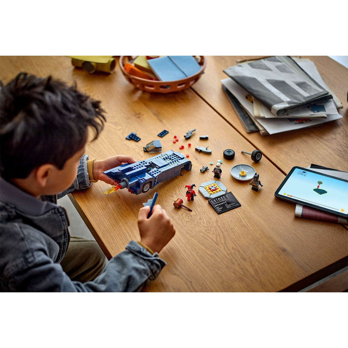 LEGO® Marvel Batman™ And Batmobile™ mod Harley Quinn™ And Mr. Freeze™