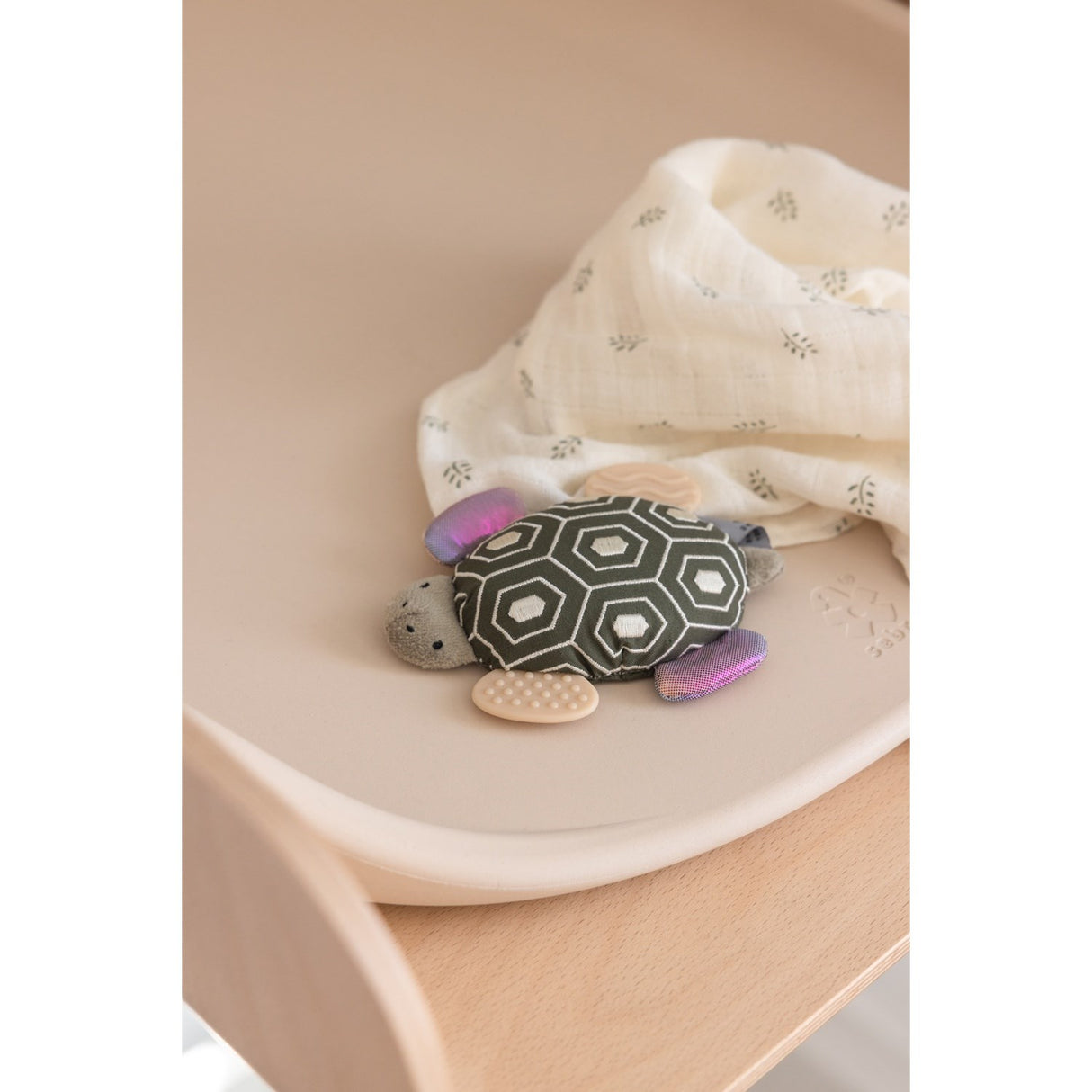 Sebra Turbo The Turtle Activity Rattle With Mirror