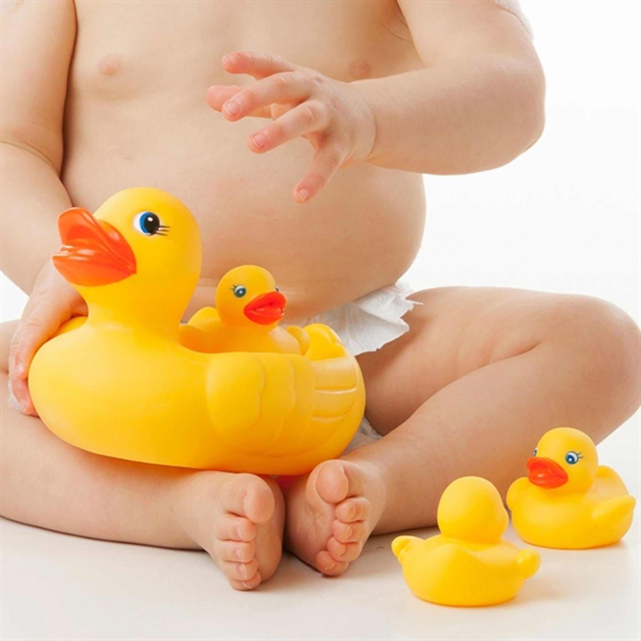 Playgro Duck With Ducklings 2