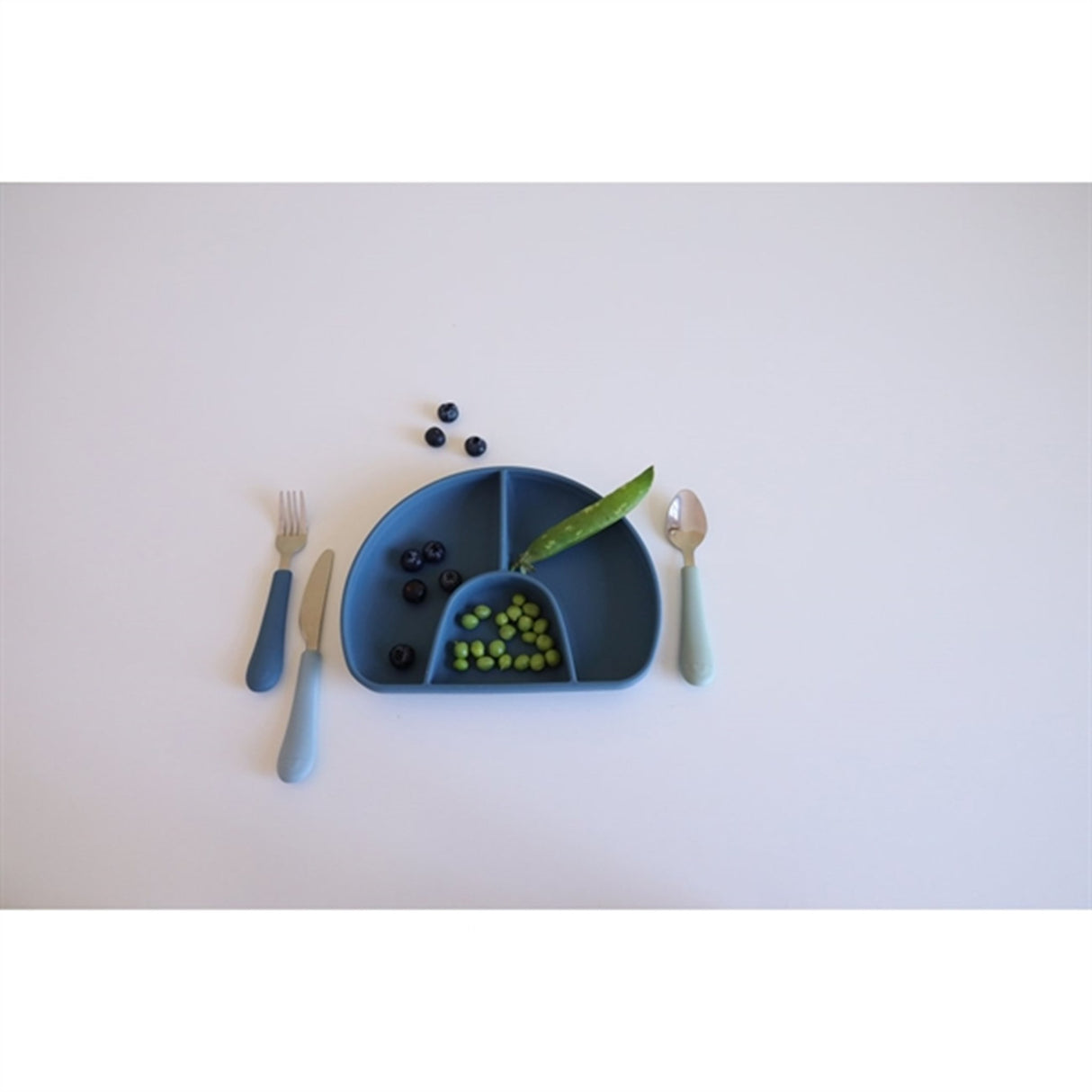 Cam Cam Copenhagen Rainbow Divided Plate Midnight Blue