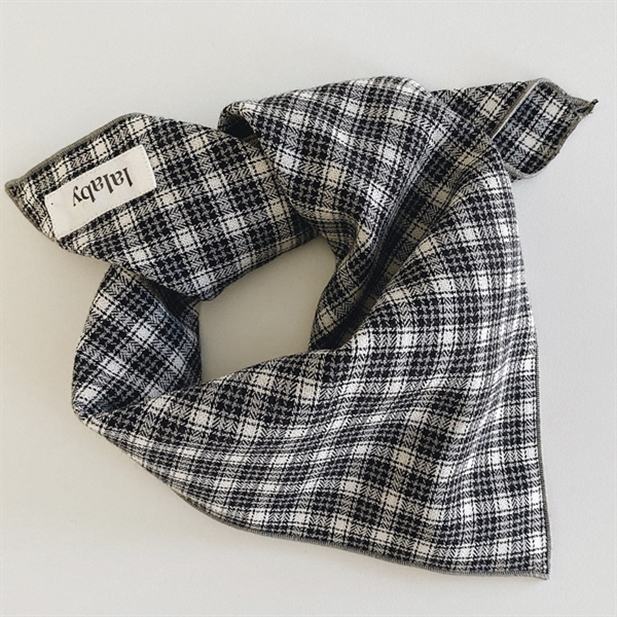 lalaby Winter Check Eddie Scarf 5