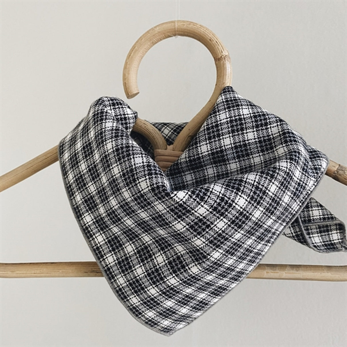 lalaby Winter Check Eddie Scarf