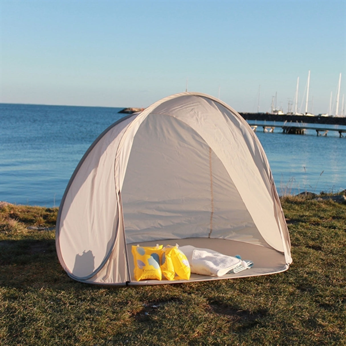 Vanilla COPENHAGEN Pop-up Tent UV50+ Oyster Grey