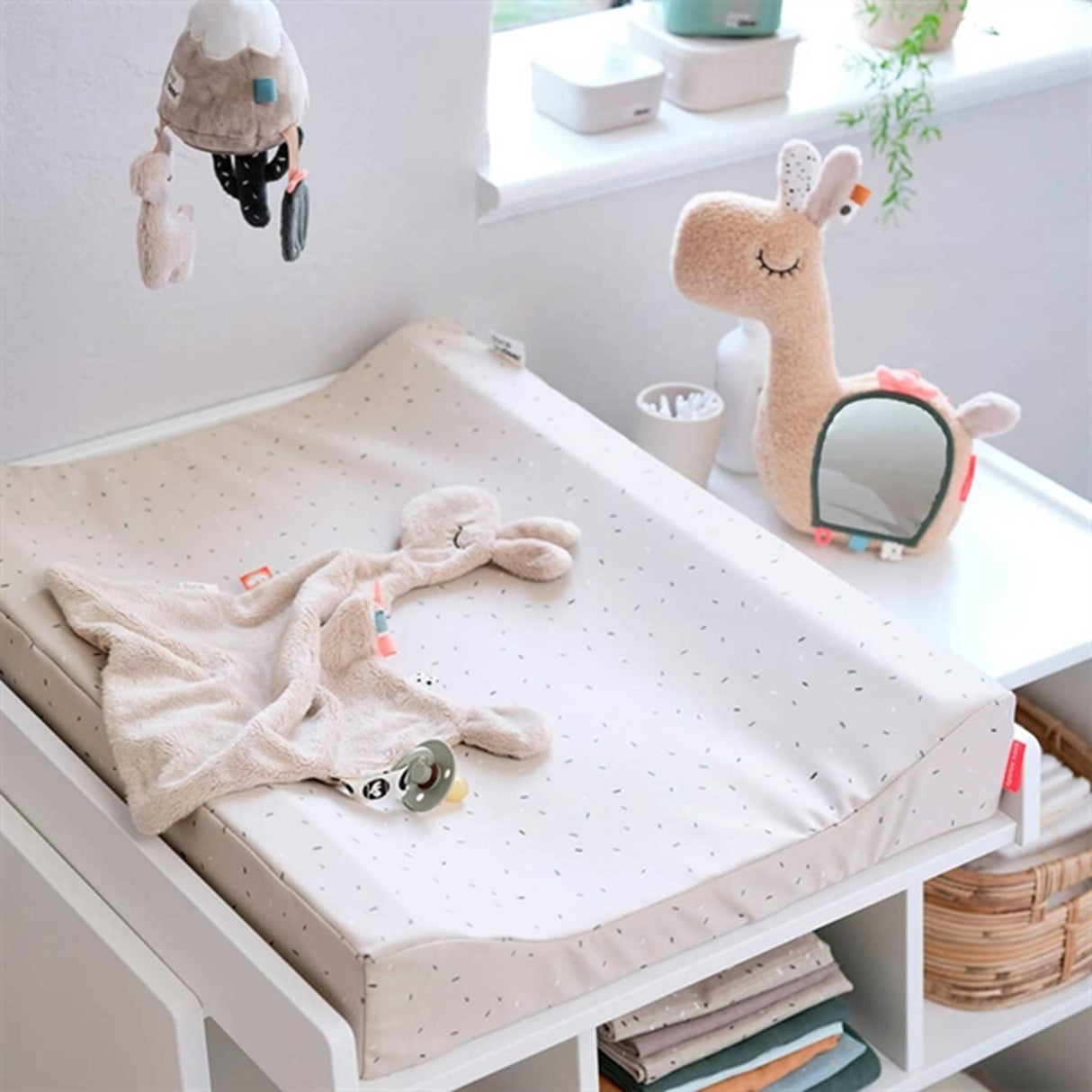 Done by Deer Changing Pad Easy Wipe Confetti