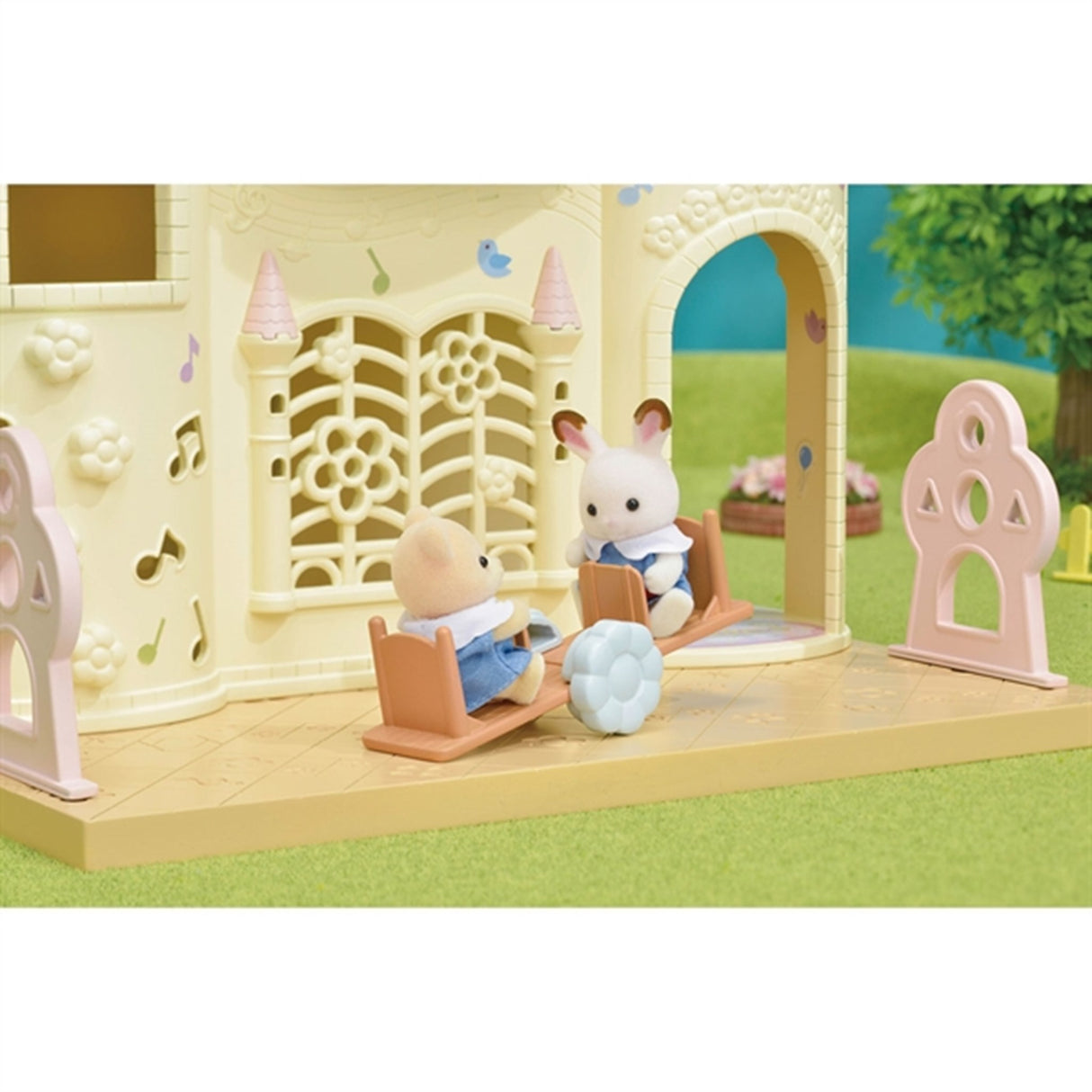Sylvanian Families® Baby Castle Nursery