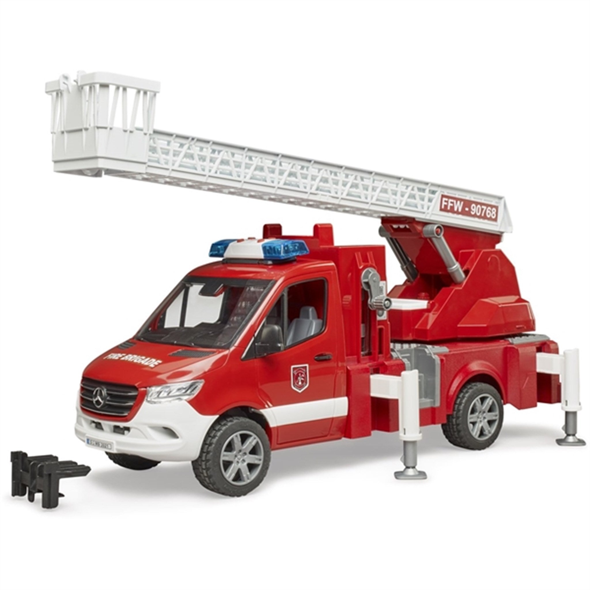 Bruder MB Sprinter Fire Engine with Ladders Waterpump Loud&Sound 4
