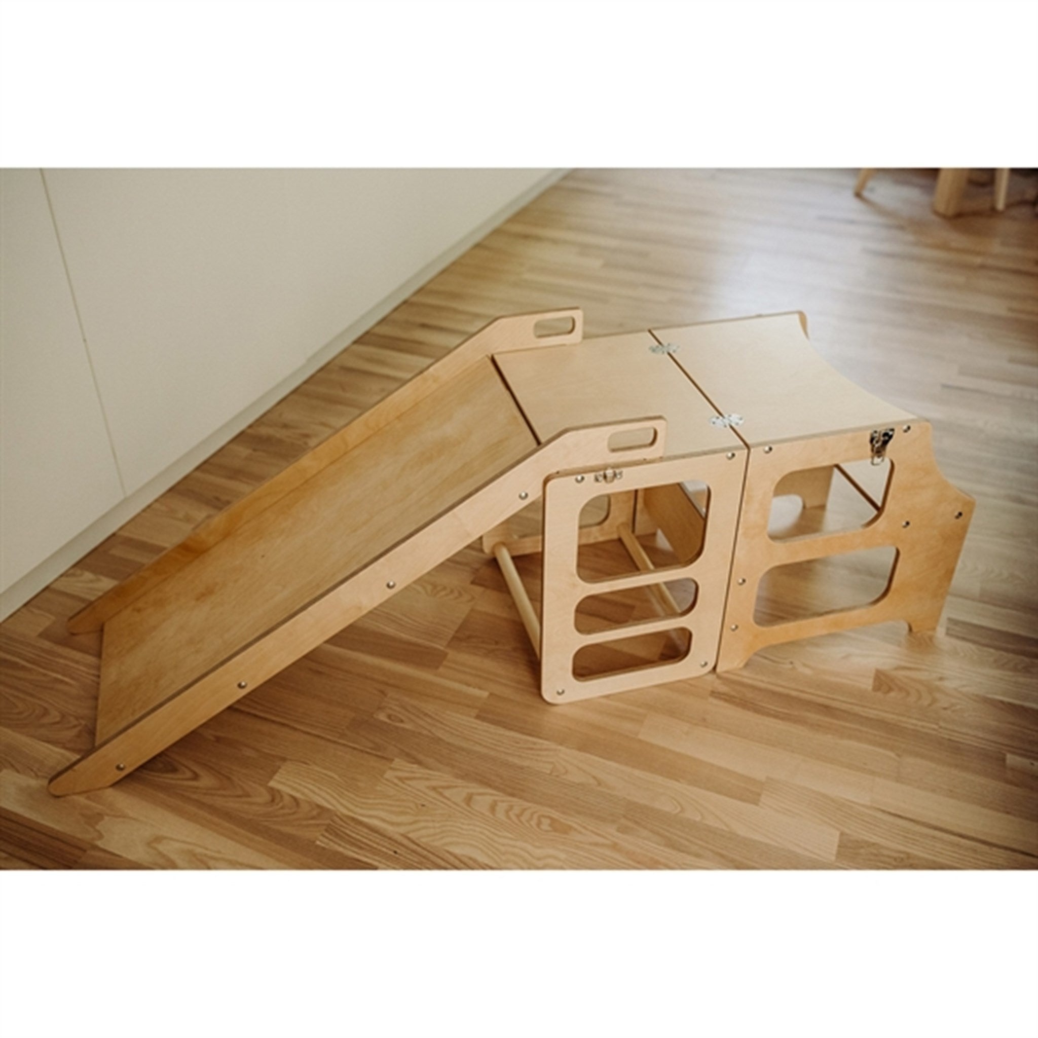 Duck Woodworks Foldable Kitchen Tower w. Slide Natural