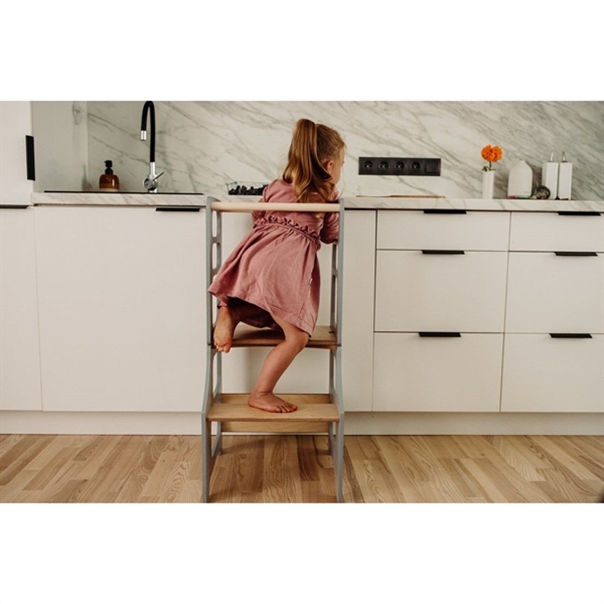 Duck Woodworks Foldable Kitchen Tower Grey 3