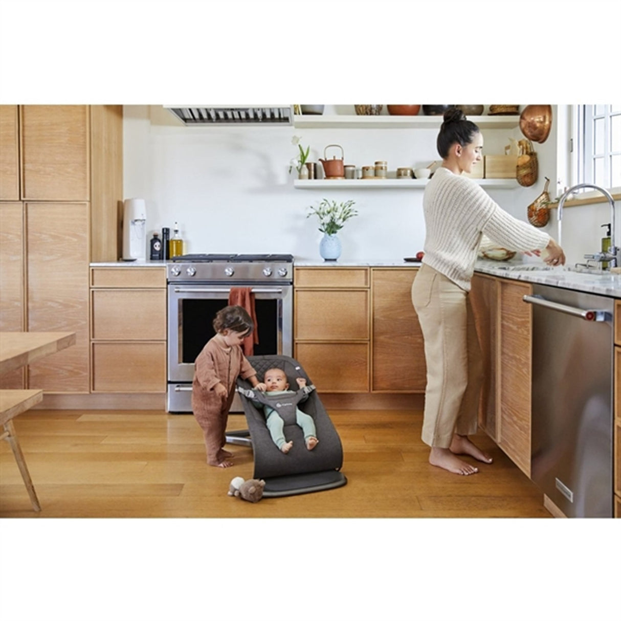 Ergobaby Evolve 3-in-1 Bouncer Charcoal Grey