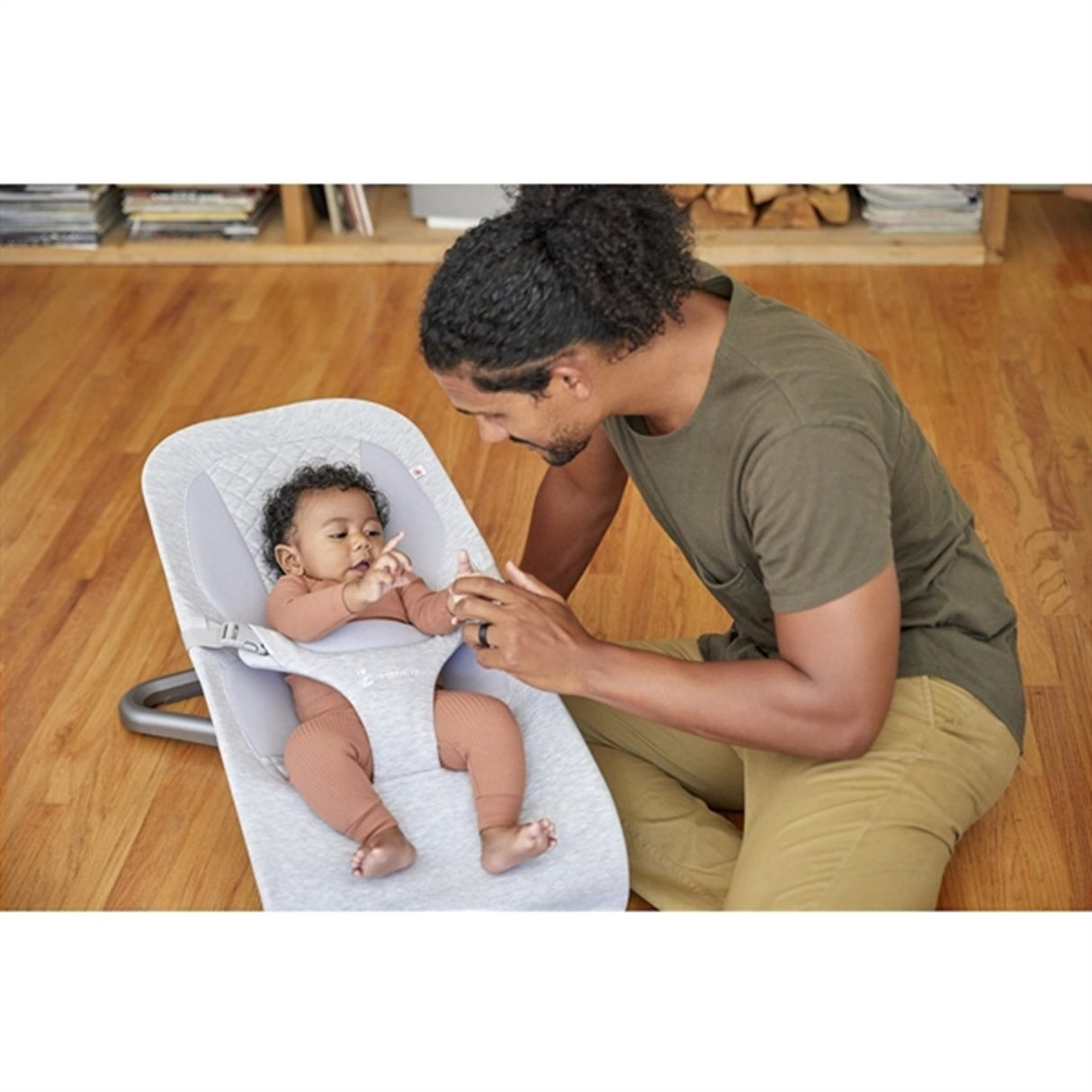 Ergobaby Evolve 3-in-1 Bouncer Light Grey