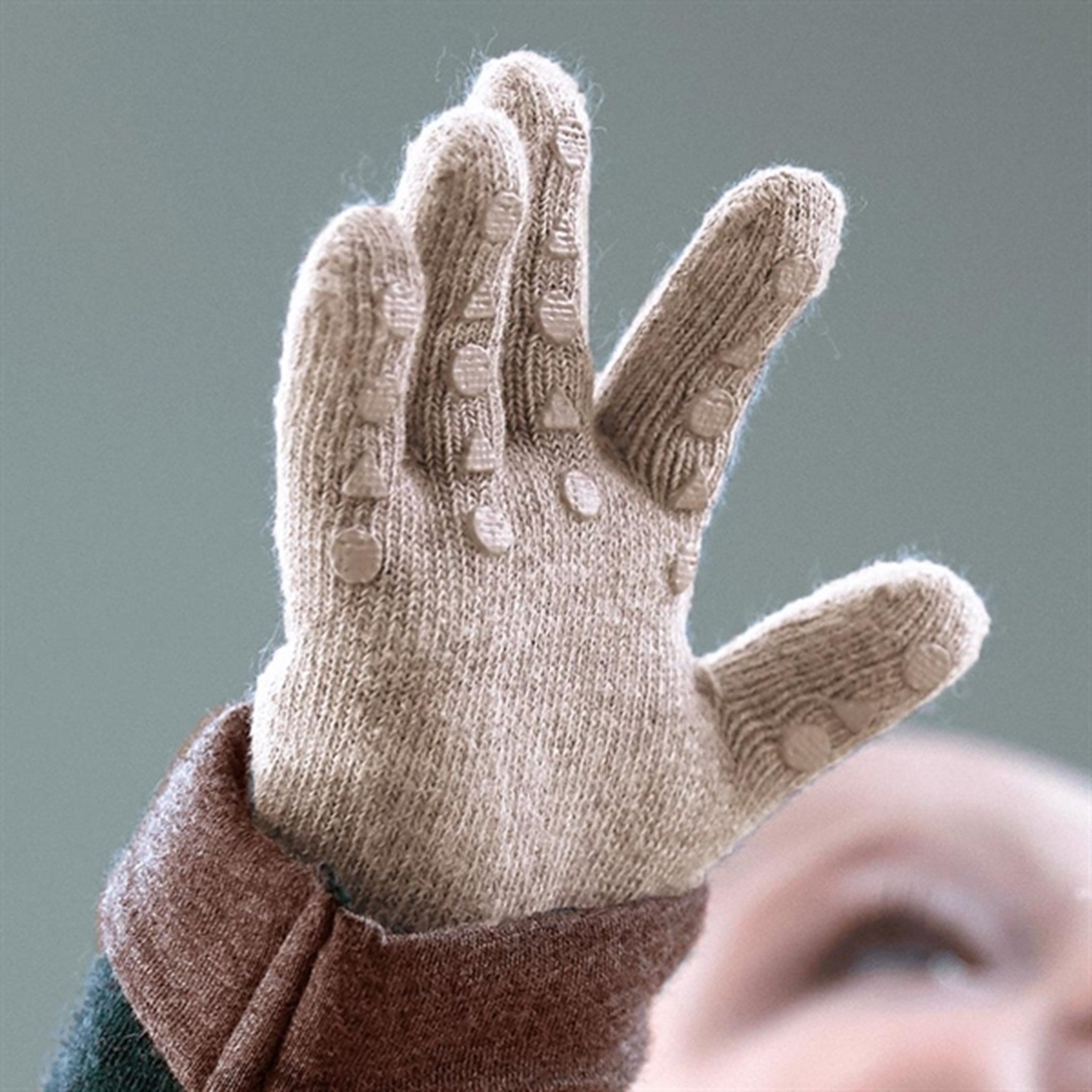 Gobabygo Wool Grip Gloves Sand 3