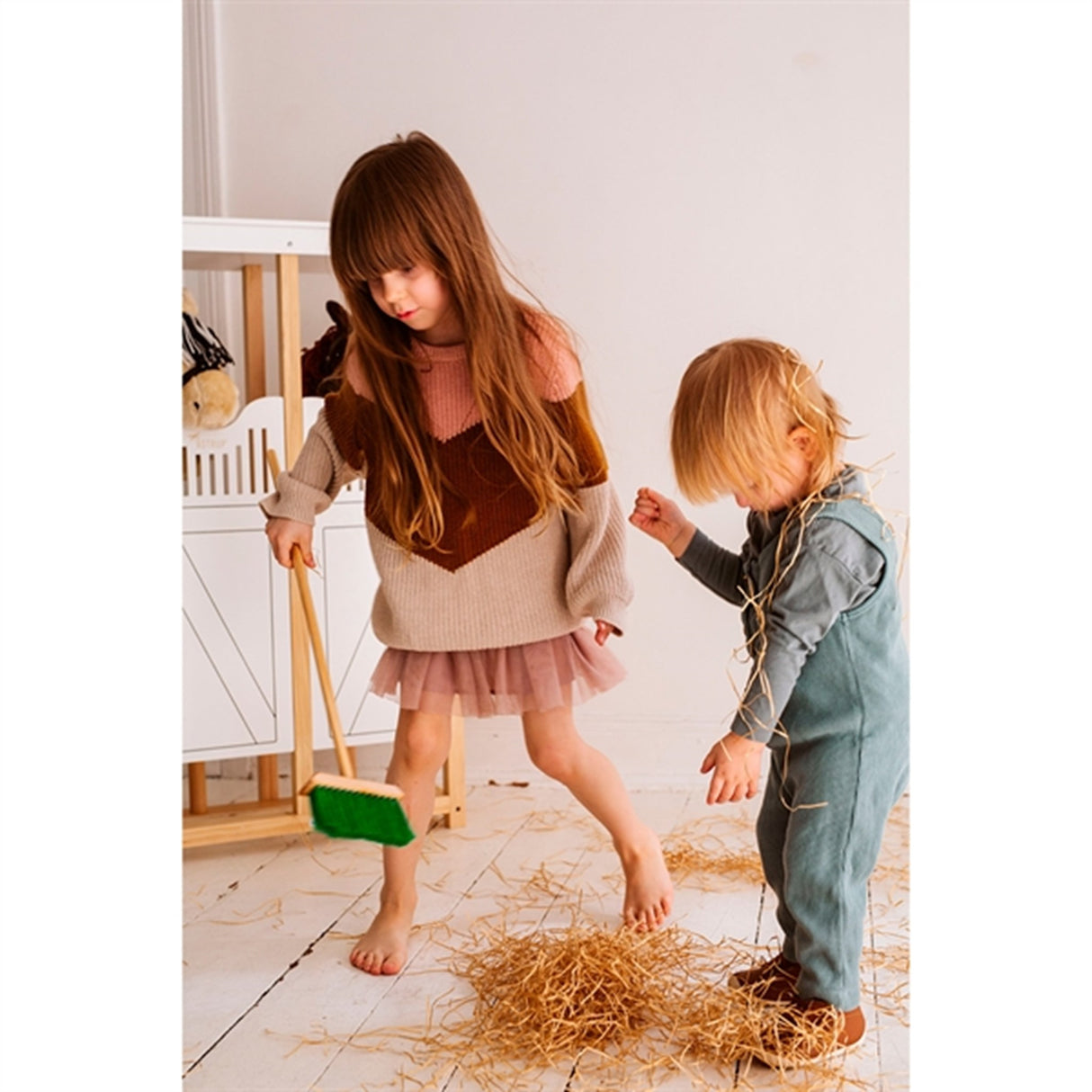 by Astrup Stable Set For Hobby Horse