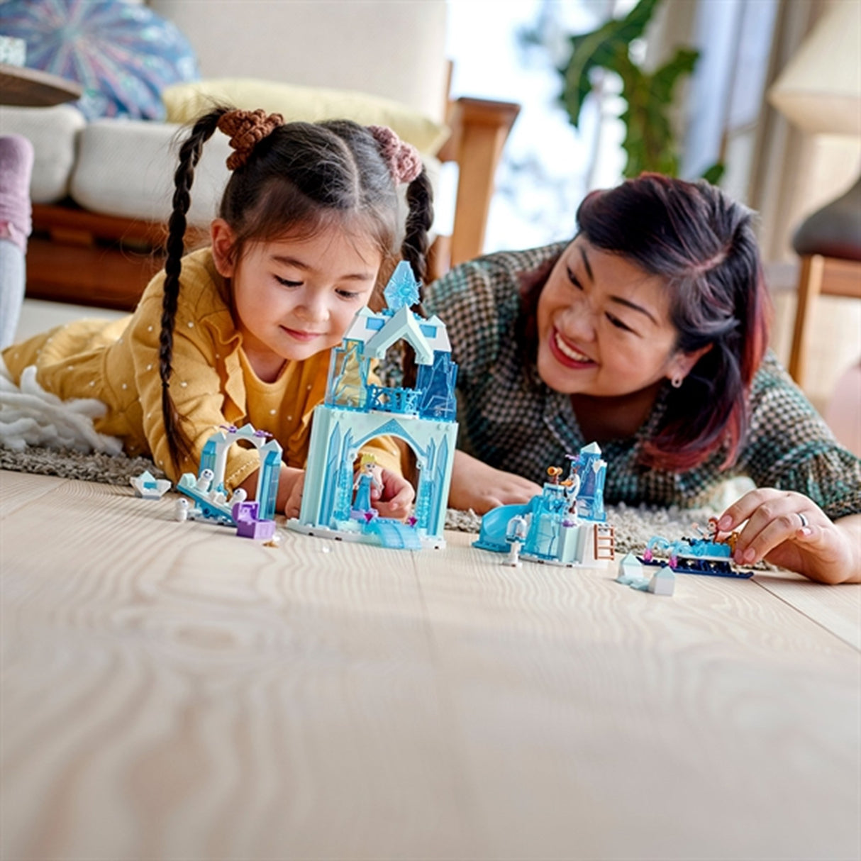 LEGO® Disney™ Anna and Elsa's Frozen Wonderland